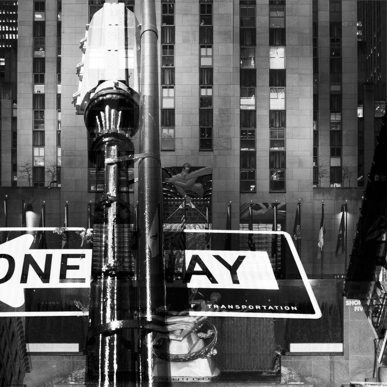 New-York-Oniric-Rockefeller-Center-One-Way